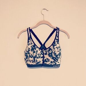 VICTORIA'S SECRET Knockout Sports Bra Size 34DD Grey White Camo
